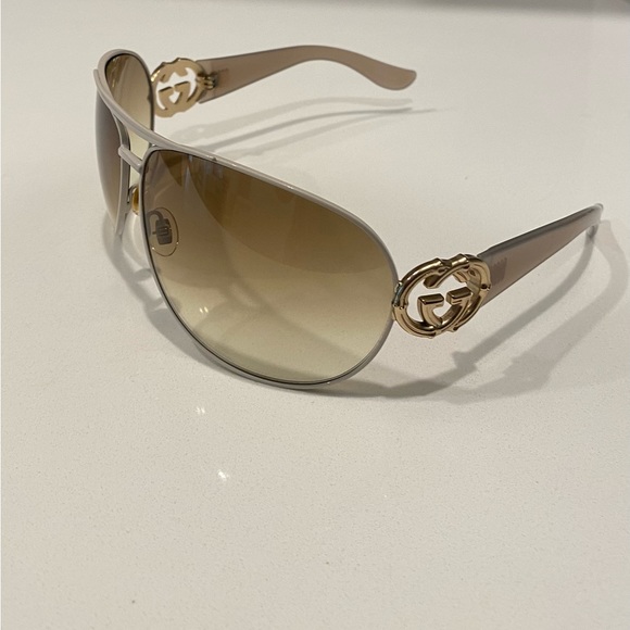 Authentic Gucci Aviator Sunglasses White Gold GG 2834/S